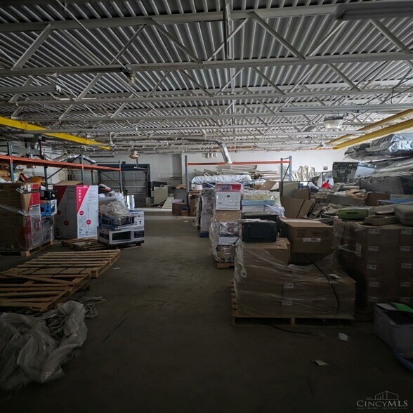 More Photos Of 3817 N Bend Rd, Cincinnati Warehouse For Lease