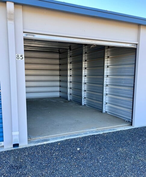 More Photos Of 46 Hatton Rd, Tieton Self Storage For Sale