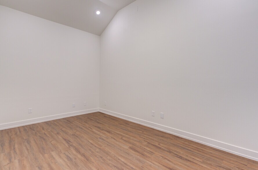 More Photos Of 11418 CR 2220, Lubbock Warehouse For Sale