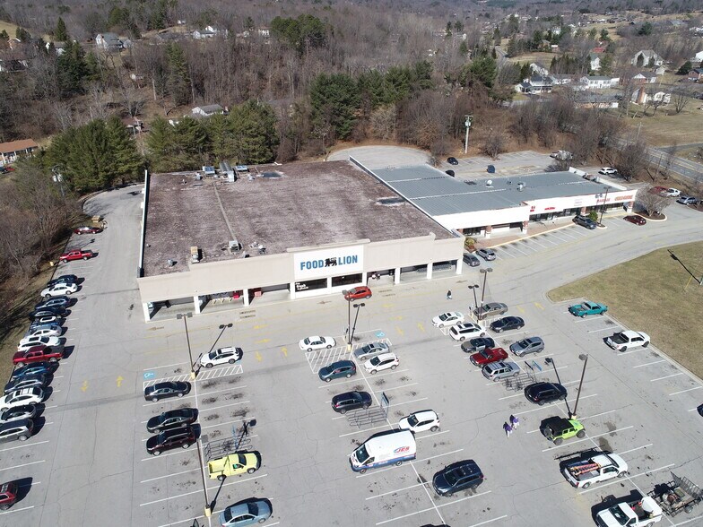 More Photos Of 1651 Blue Ridge Blvd, Troutville Unknown For Lease