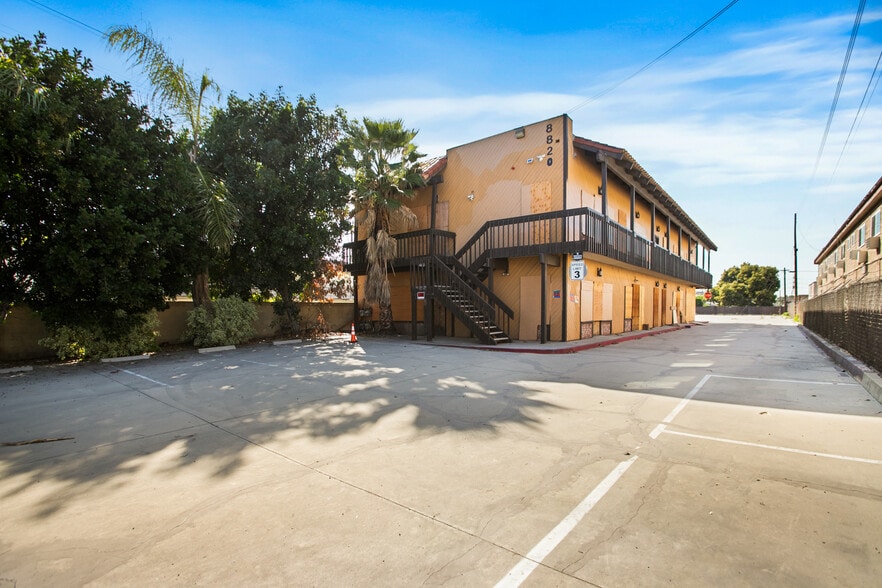 Primary Photo Of 8820 Artesia Blvd, Bellflower Office For Sale