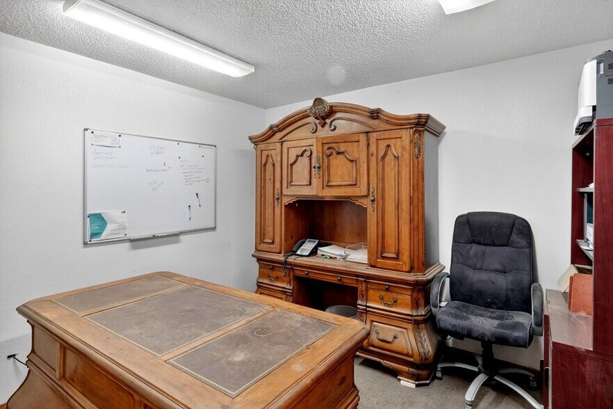 More Photos Of 8316 W I-20, Midland Warehouse For Lease