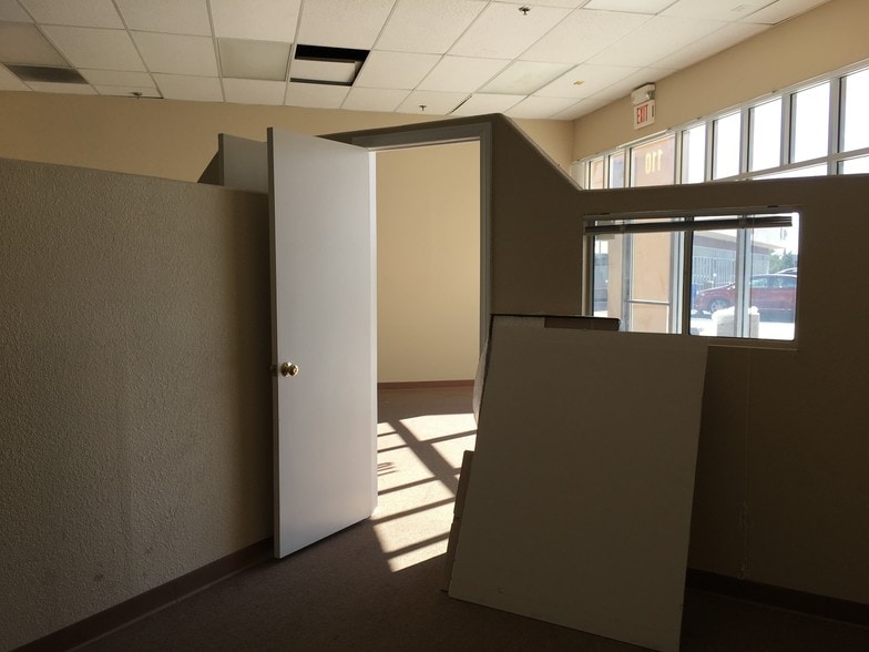 More Photos Of 450-490 S Buffalo Dr, Las Vegas Unknown For Lease