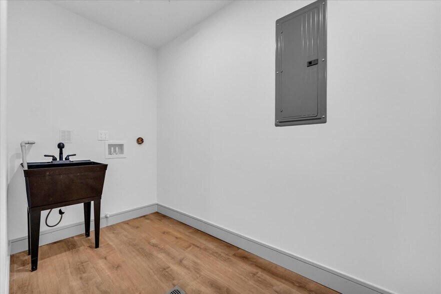 More Photos Of 4301 Avery St, Detroit Apartments For Sale