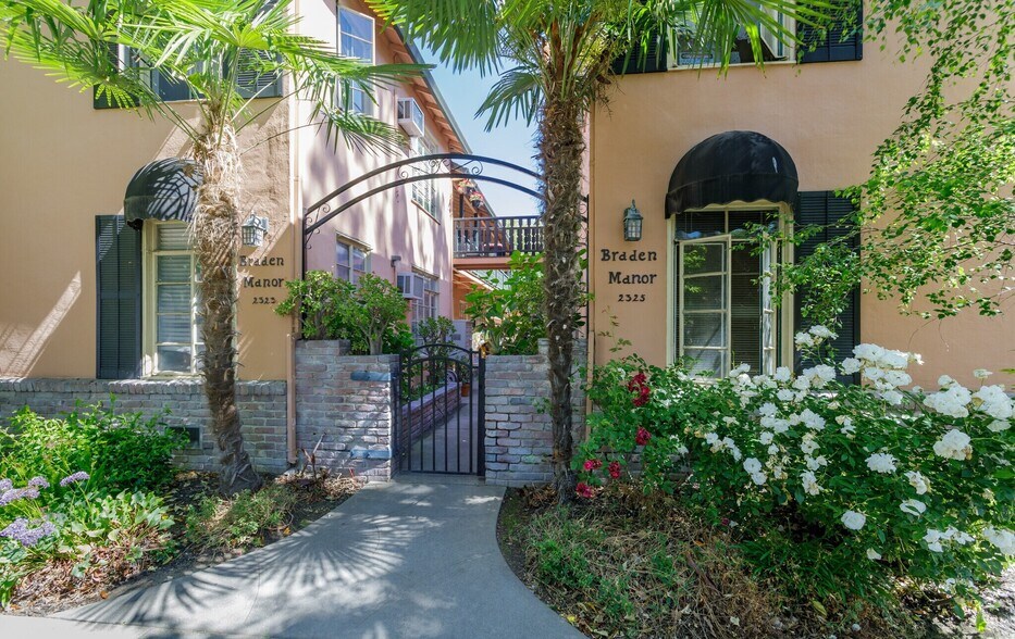 More Photos Of 2323-2325 H St, Sacramento Apartments For Sale