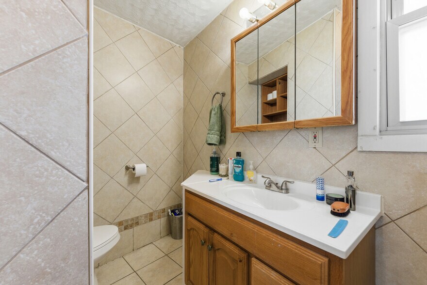 More Photos Of 285-289 East St, Ludlow Apartments For Sale