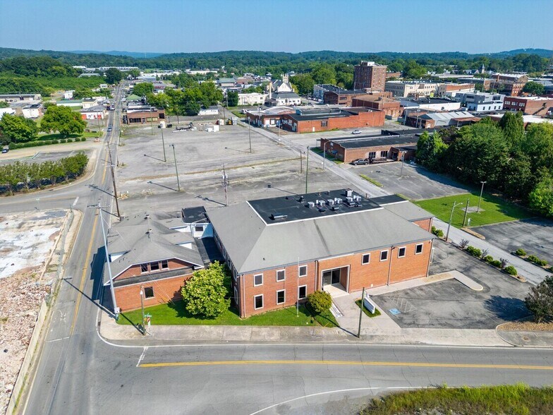 More Photos Of 240 Edwards St, Cleveland Office For Sale