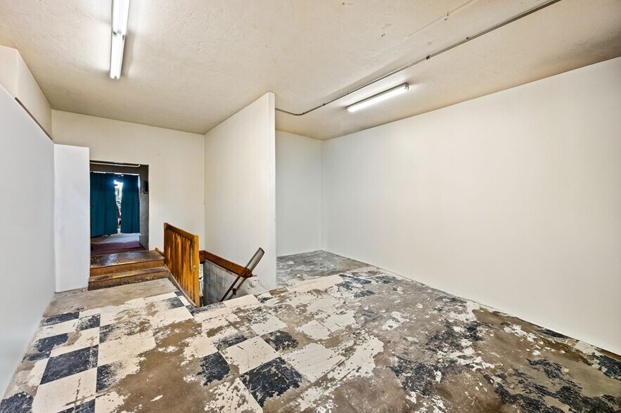 More Photos Of 147 N 3rd Ave, Sturgeon Bay Restaurant For Sale