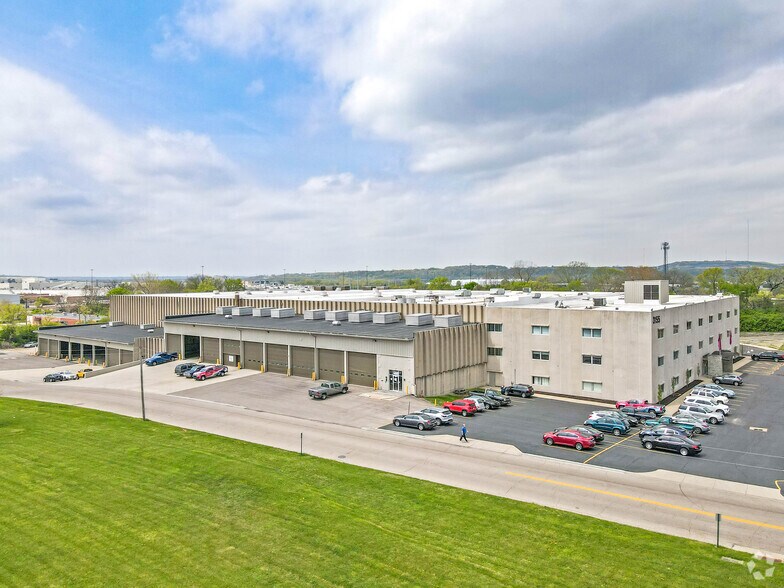 More Photos Of 3155 Elbee Rd, Moraine Distribution For Lease