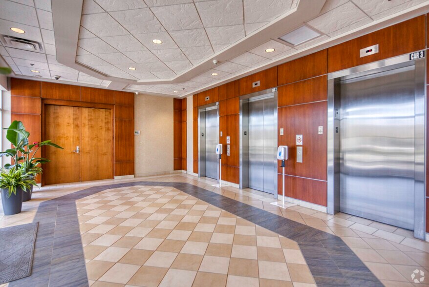 More Photos Of 5550 W Executive Dr, Tampa Office Residential For Sale