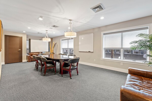 More Photos Of 100 W Pond Rd, Perth Amboy Office For Lease