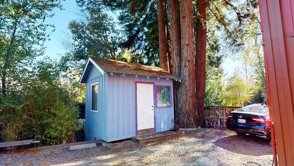 More Photos Of 380 Bohemian Hwy, Sebastopol Storefront Retail Residential For Sale