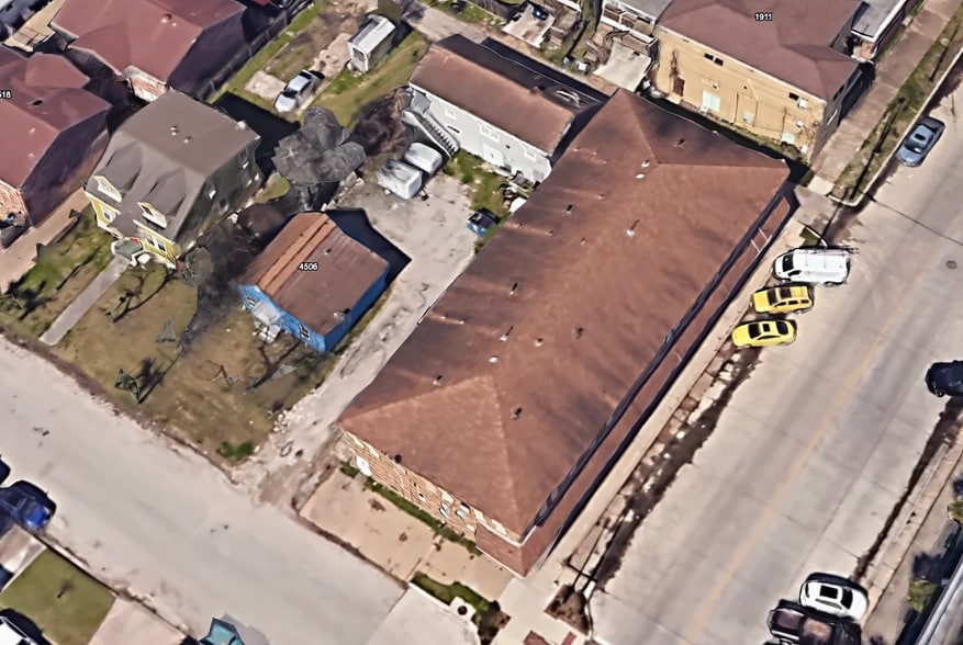 More Photos Of 1915 45th St, Galveston Storefront Retail Residential For Sale