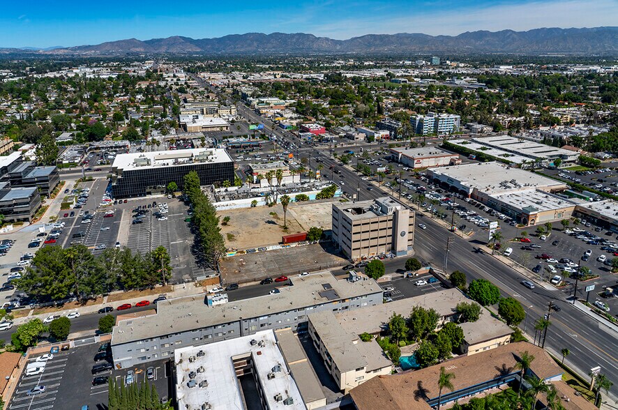 More Photos Of 7226 Sepulveda Blvd, Van Nuys Coworking Space