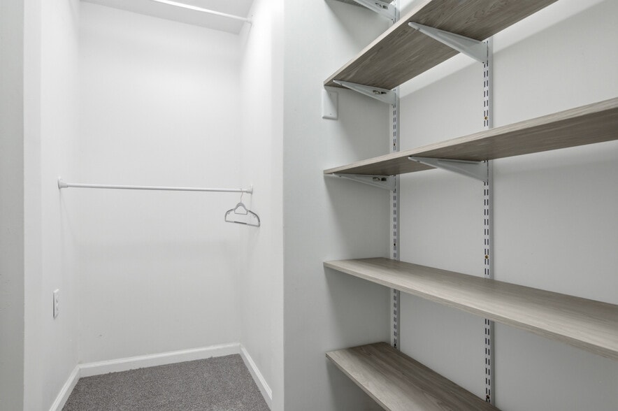 More Photos Of 101 Burtner Rd, Butler Office For Sale