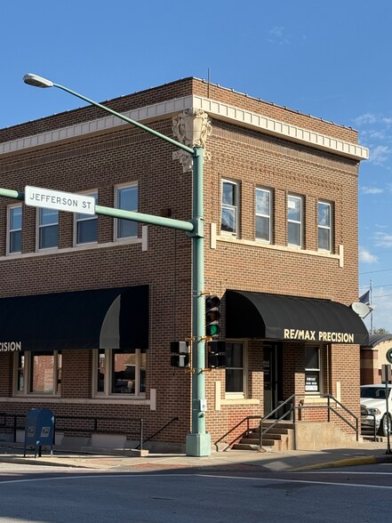 More Photos Of 101 E Jefferson St, Winterset Office For Sale