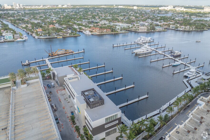 More Photos Of 151 Las Olas Cir, Fort Lauderdale Freestanding For Lease