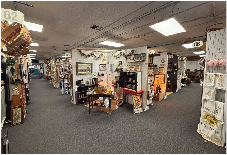 More Photos Of 6520 S College Ave, Fort Collins Restaurant For Sale