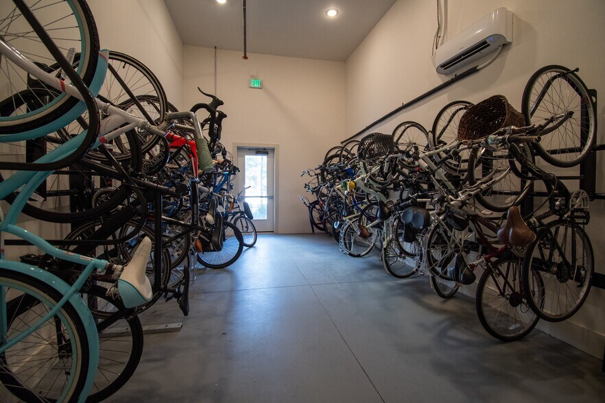 More Photos Of 234 E Mitchell Hammock Rd, Oviedo Apartments For Lease