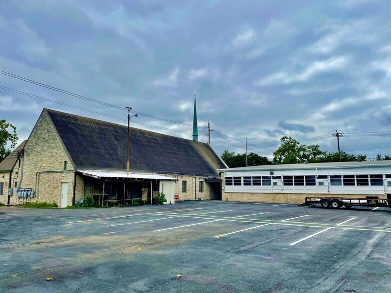 More Photos Of 6601 Sherman St, Houston Lodge Meeting Hall For Sale