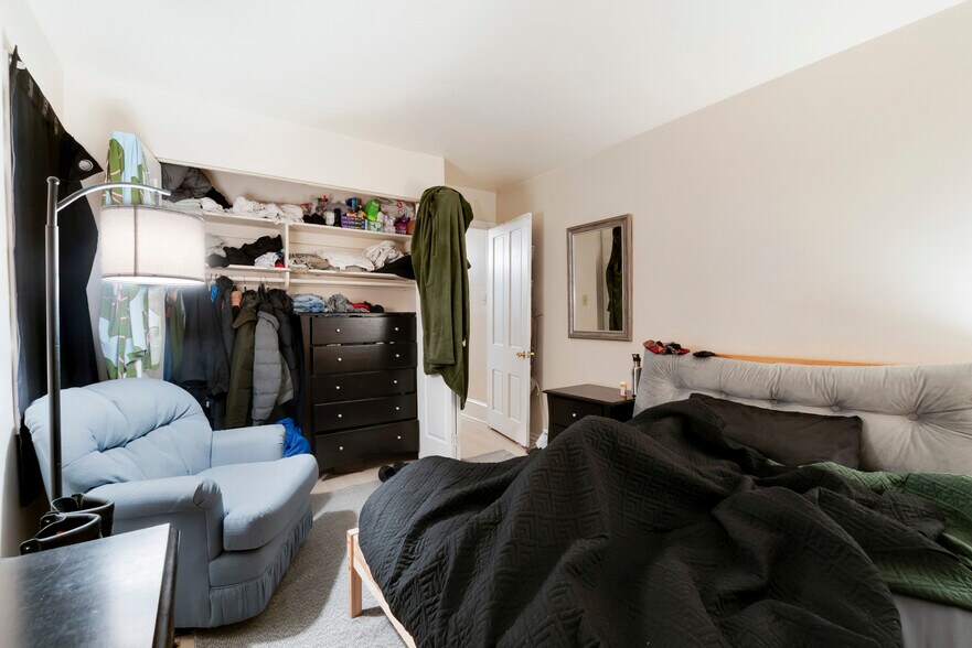 More Photos Of 645 N Paca St, Baltimore Apartments For Sale