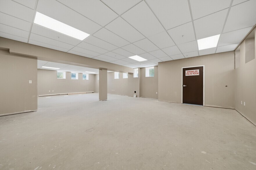 More Photos Of 11 Eldridge St, Lebanon Office For Lease