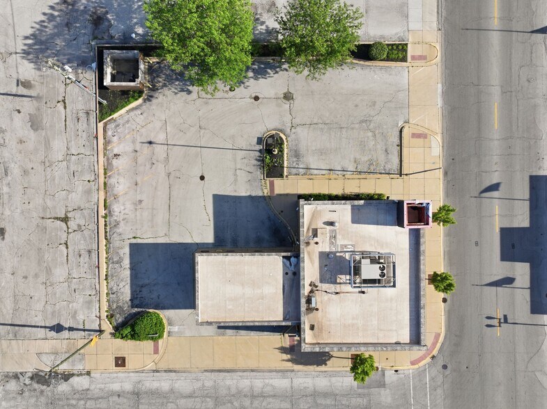 More Photos Of 14121 Doctor Martin Luther King Jr Dr, Dolton Fast Food For Sale