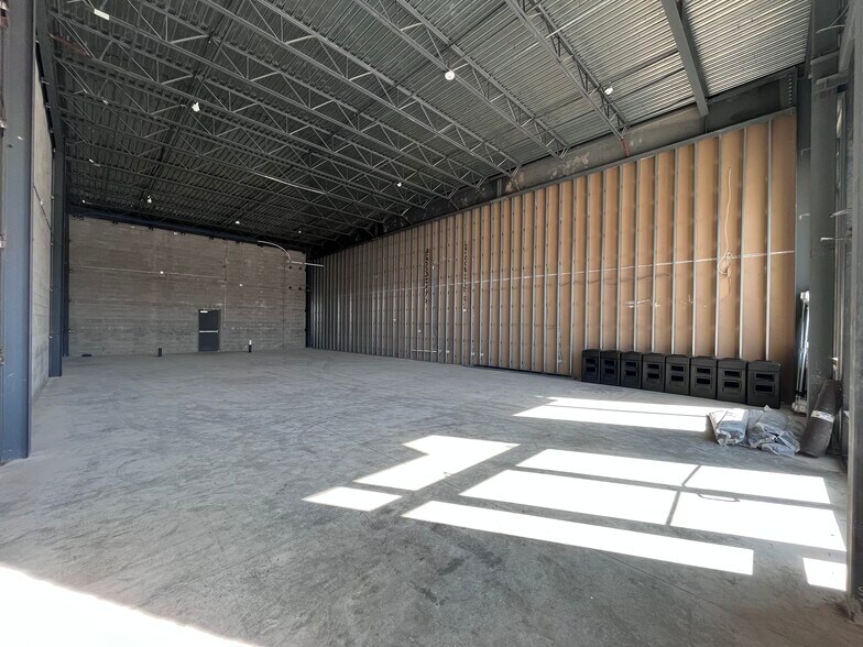 More Photos Of 206 I-35, Eddy General Retail For Lease