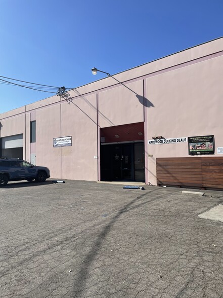 Primary Photo Of 20540 Superior St, Chatsworth Warehouse For Lease