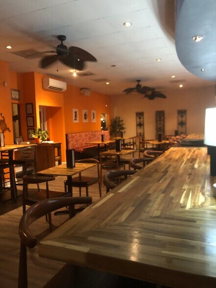 More Photos Of 109 Old Chapin Rd, Lexington Storefront Retail Office For Lease