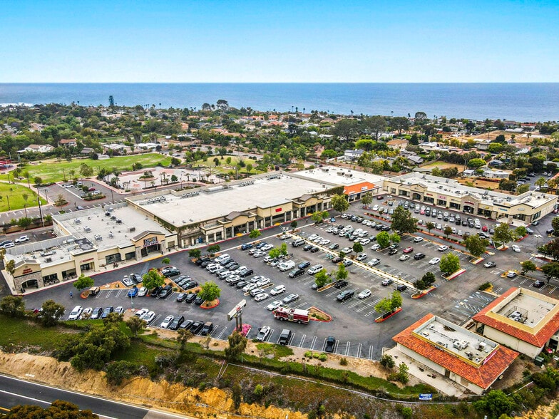 More Photos Of 415-455 Santa Fe Dr, Encinitas General Retail For Lease