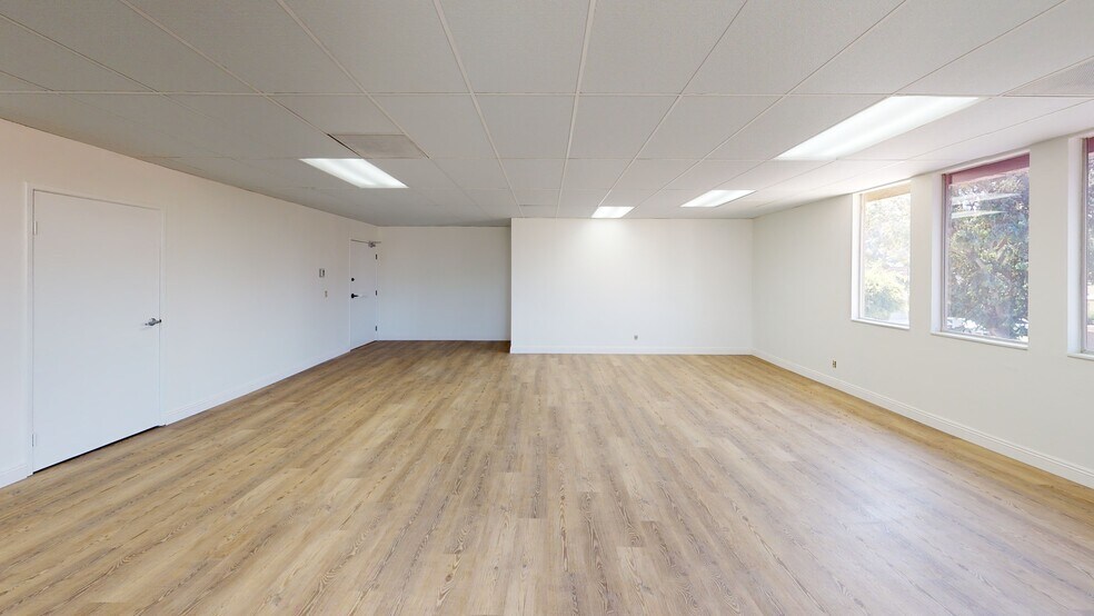 More Photos Of 3662 Katella Ave, Los Alamitos Medical For Lease