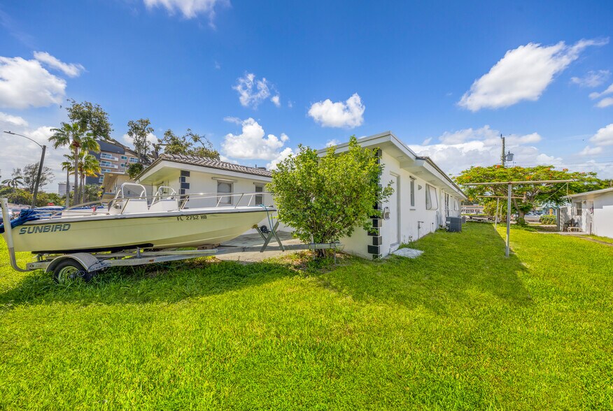 More Photos Of 213 SE Park St, Dania Apartments For Sale