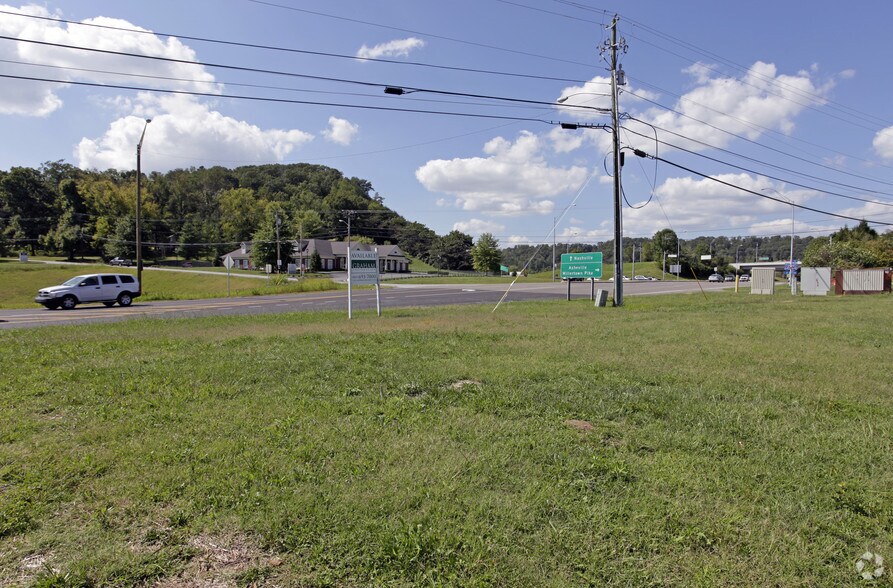 More Photos Of Washington Pike, Knoxville Land For Sale