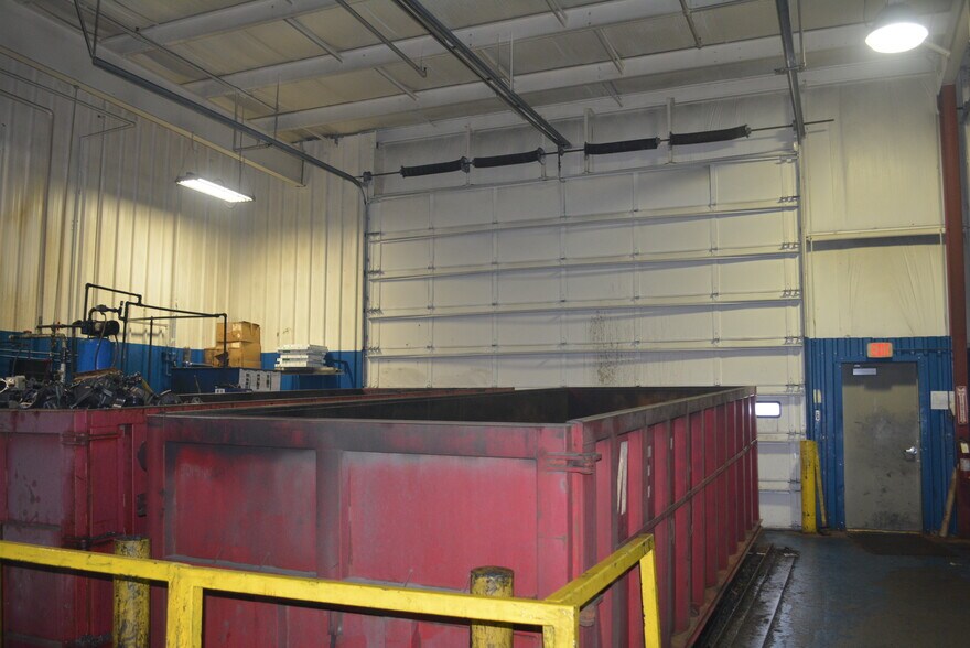 More Photos Of 1514 Progress Dr, Albion Manufacturing For Lease