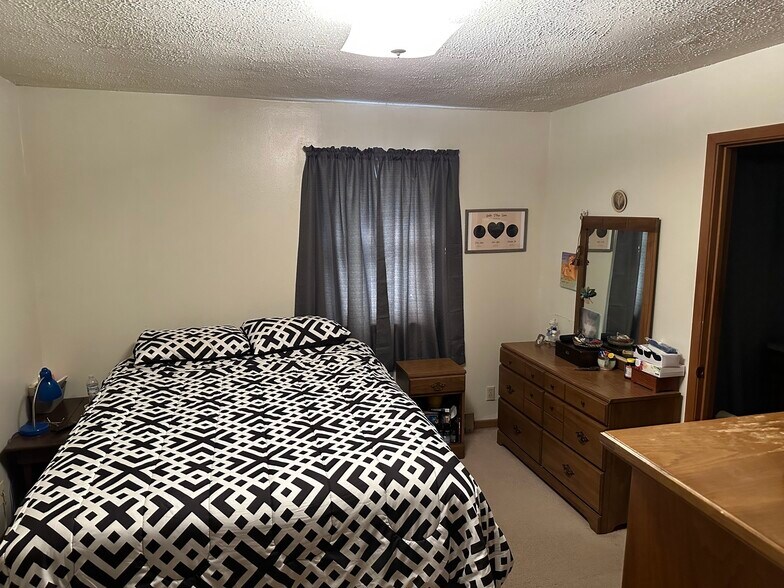 More Photos Of 14 N Elm St, Colfax Storefront Retail Residential For Sale
