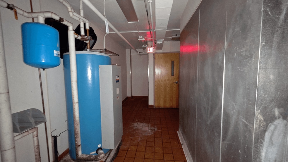 More Photos Of 820 Olive St, Saint Louis Restaurant For Lease