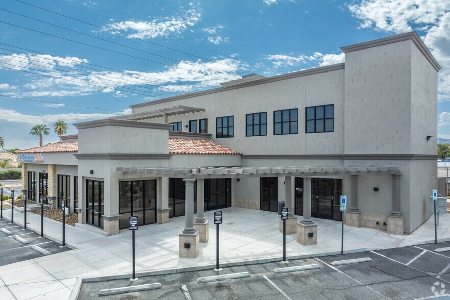 More Photos Of 2213 N Green Valley Pky, Henderson Unknown For Lease