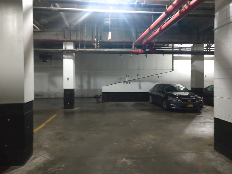 More Photos Of 346 Coney Island Ave, Brooklyn Parking Garage For Sale