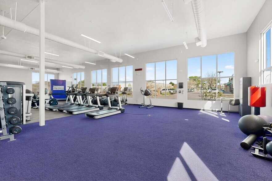 More Photos Of 9368 Valley View Dr NW, Albuquerque Apartments For Sale