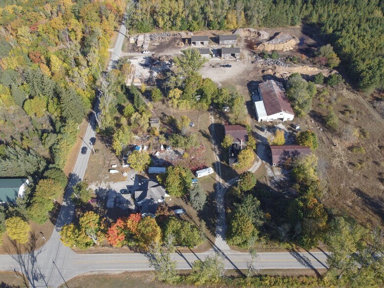 More Photos Of 5052 Reynolds Rd, Sturgeon Bay Flex For Sale