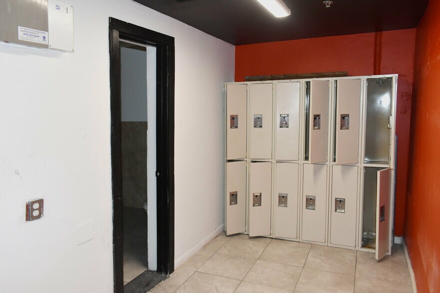 More Photos Of 9700-9950 Fondren Rd, Houston Unknown For Lease