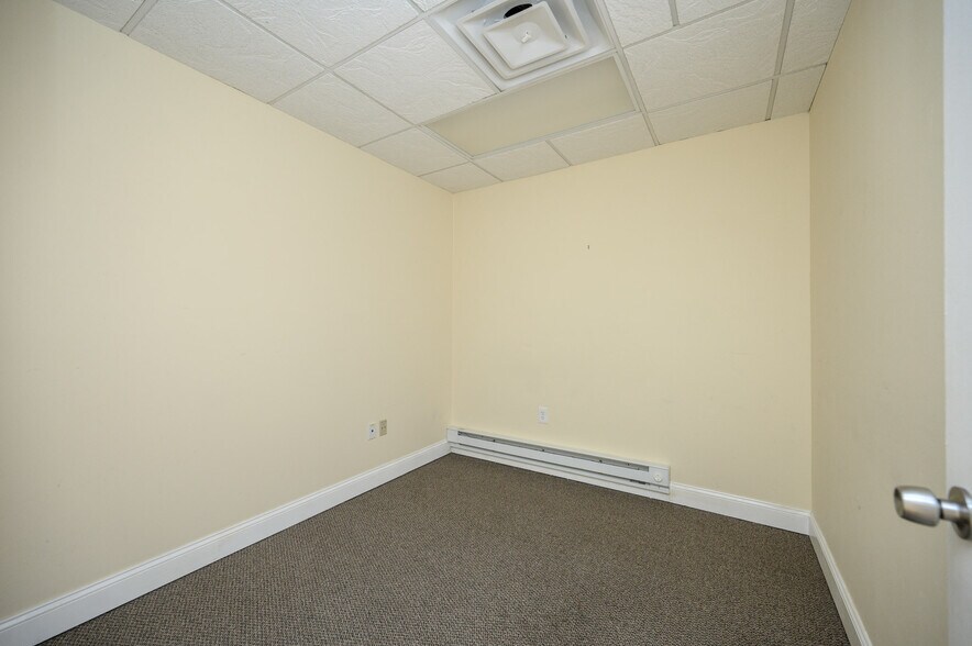 More Photos Of 727 Raritan Rd, Clark Loft Creative Space For Lease