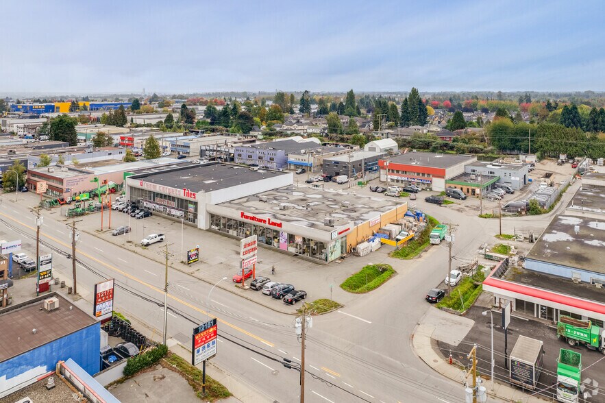 More Photos Of 12180 Bridgeport Rd, Richmond Storefront For Sale
