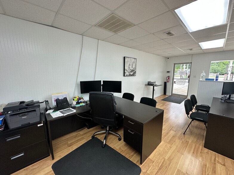 More Photos Of 4137 Ladson Rd, Ladson Convenience Store For Lease