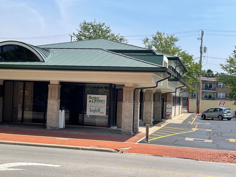 More Photos Of 104 Mill St, Gahanna Office For Lease