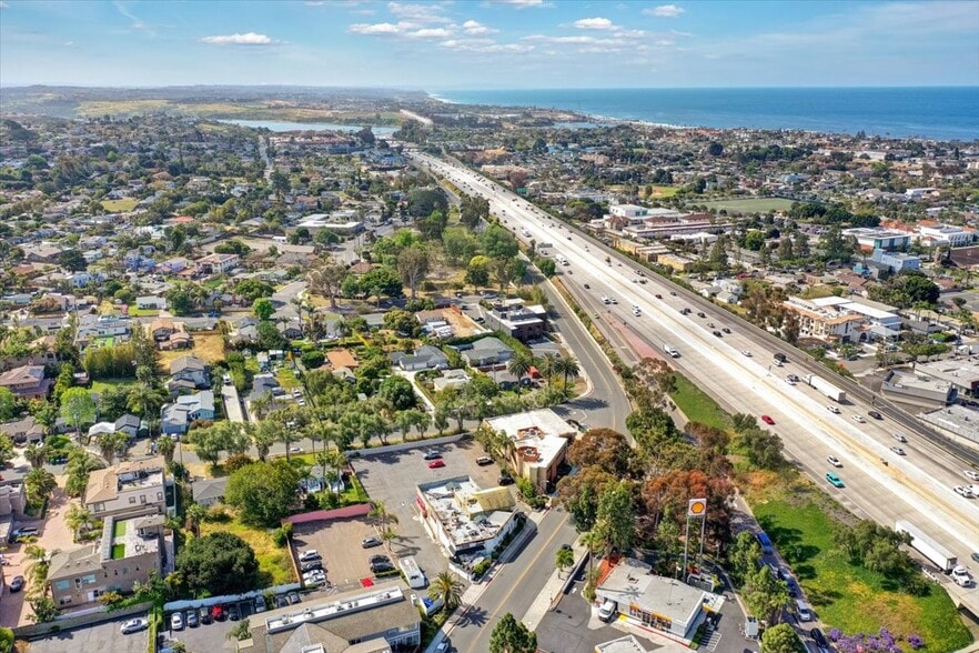 More Photos Of 3050 Pio Pico Dr, Carlsbad Restaurant For Sale