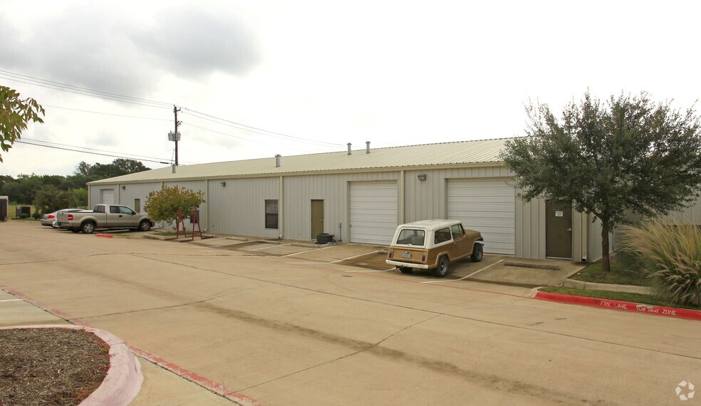 More Photos Of 1120 Toro Grande Dr, Leander Light Distribution For Lease