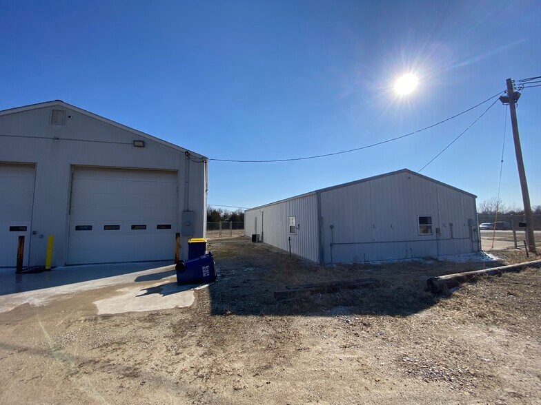 More Photos Of 1730 Daniel Boone Industrial Pky, Truesdale Warehouse For Sale