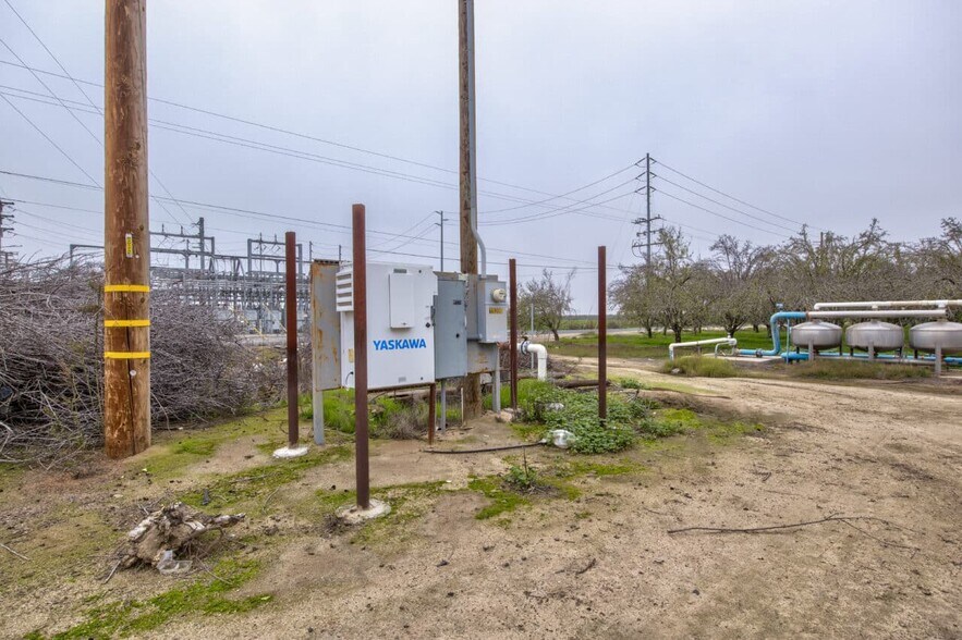 More Photos Of Sierra & N Kramer St ave, Earlimart Land For Sale